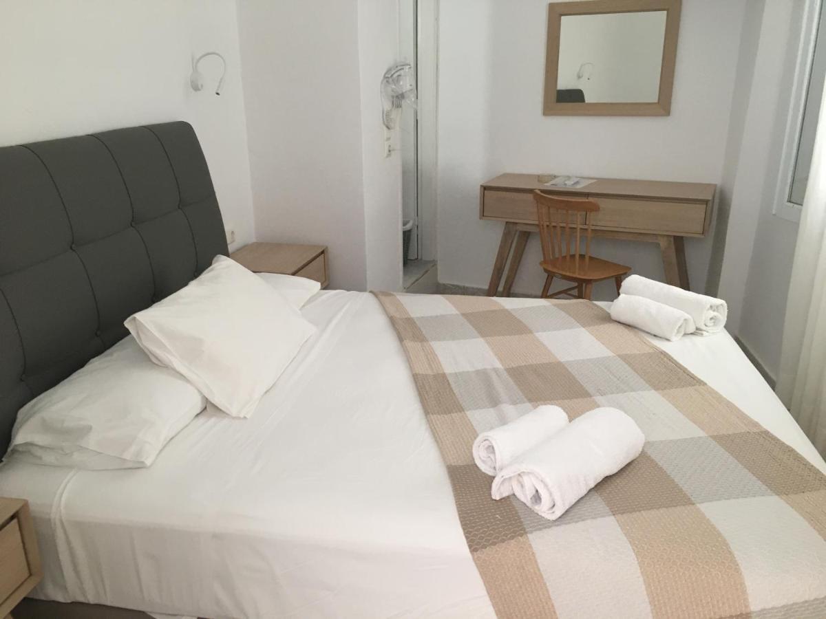 Galinos Hotel For Adults Only Paro Esterno foto