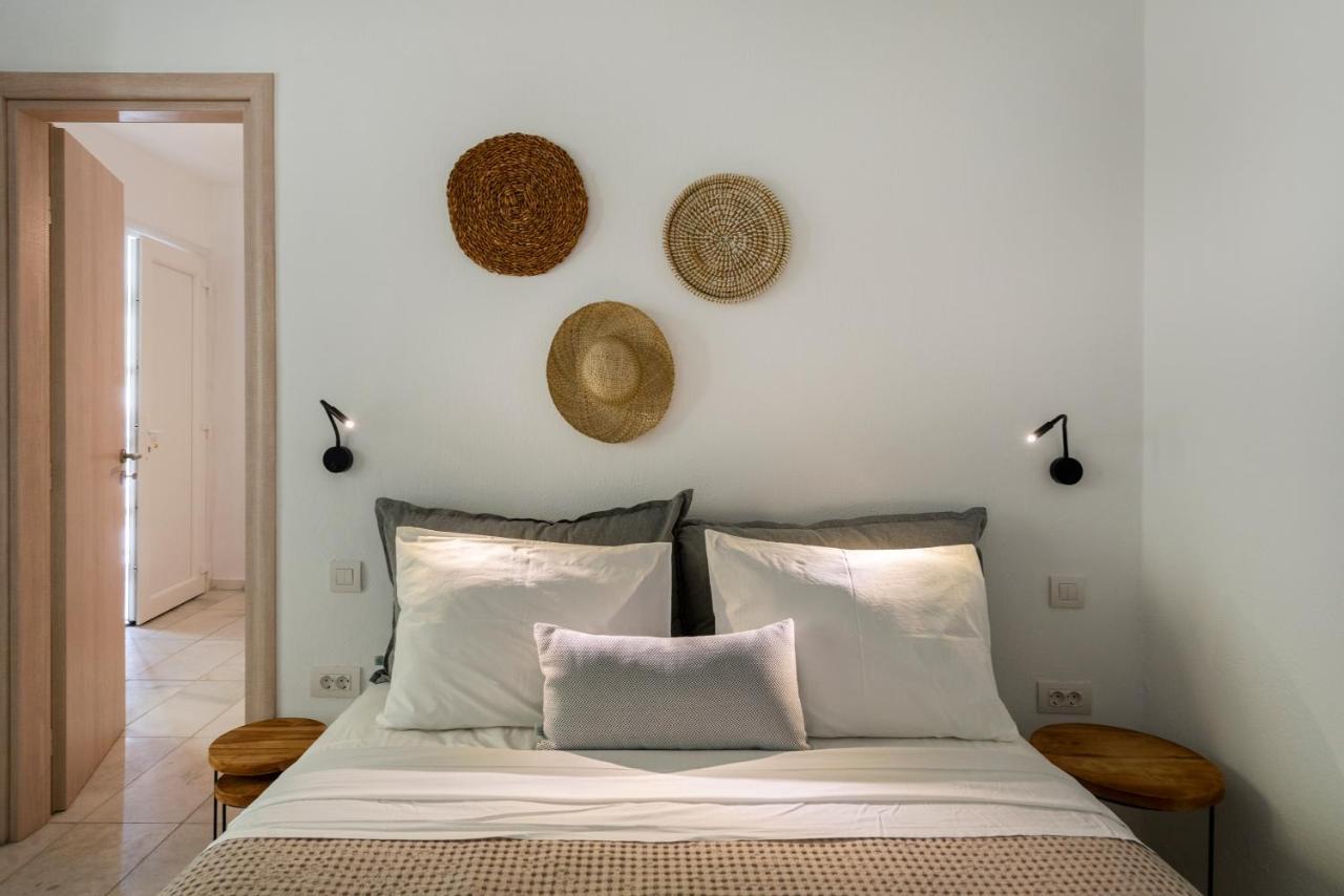 Galinos Hotel For Adults Only Paro Esterno foto
