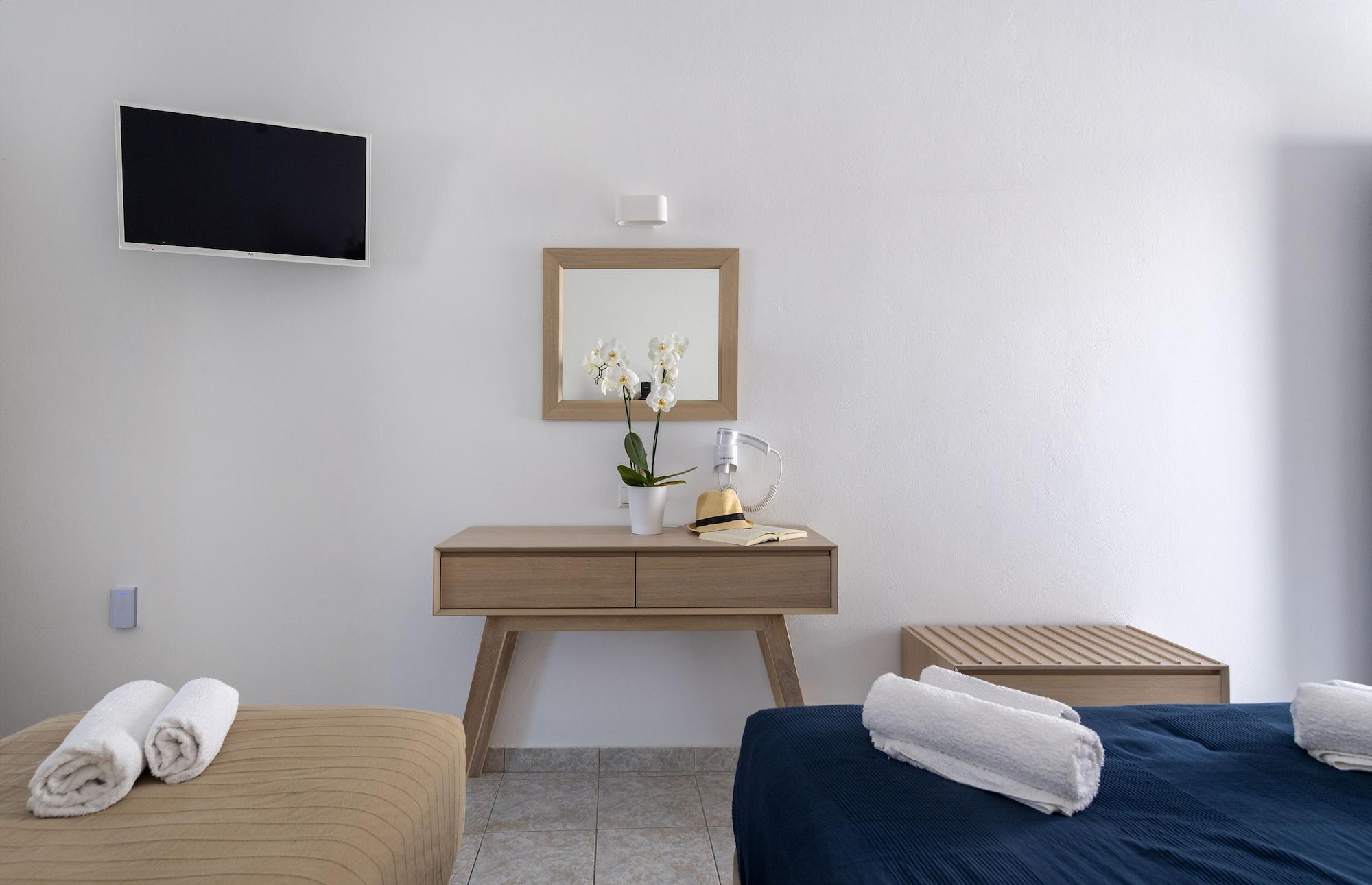 Galinos Hotel For Adults Only Paro Esterno foto