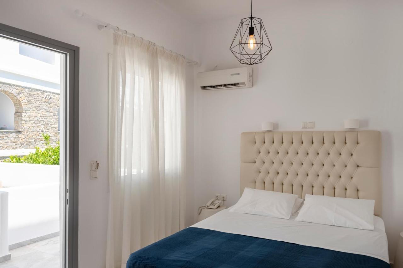 Galinos Hotel For Adults Only Paro Esterno foto